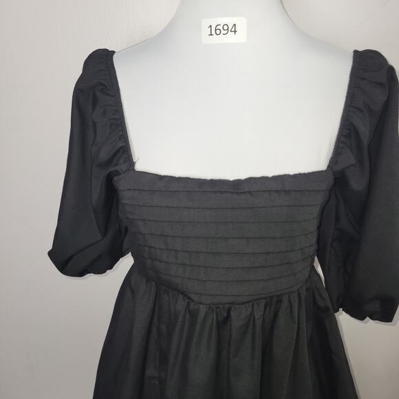 Mi Ami l Mini Dress Size Small Smocked Pleated Square Neck Puff Sleeves LBD - Picture 2 of 12
